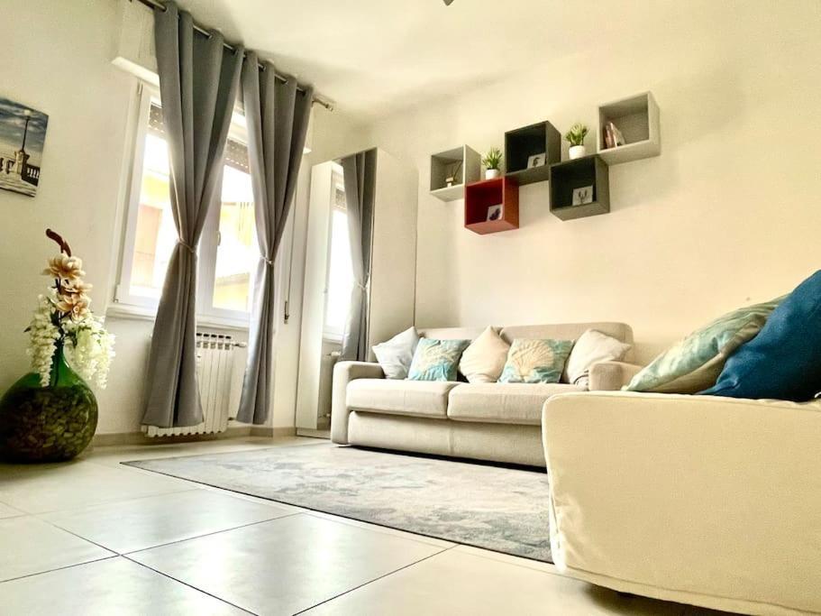 La Venezia'S Studio Flat Livorno Exterior foto