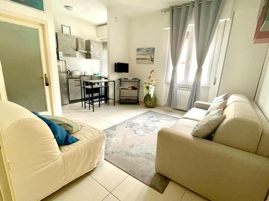 La Venezia'S Studio Flat Livorno Exterior foto